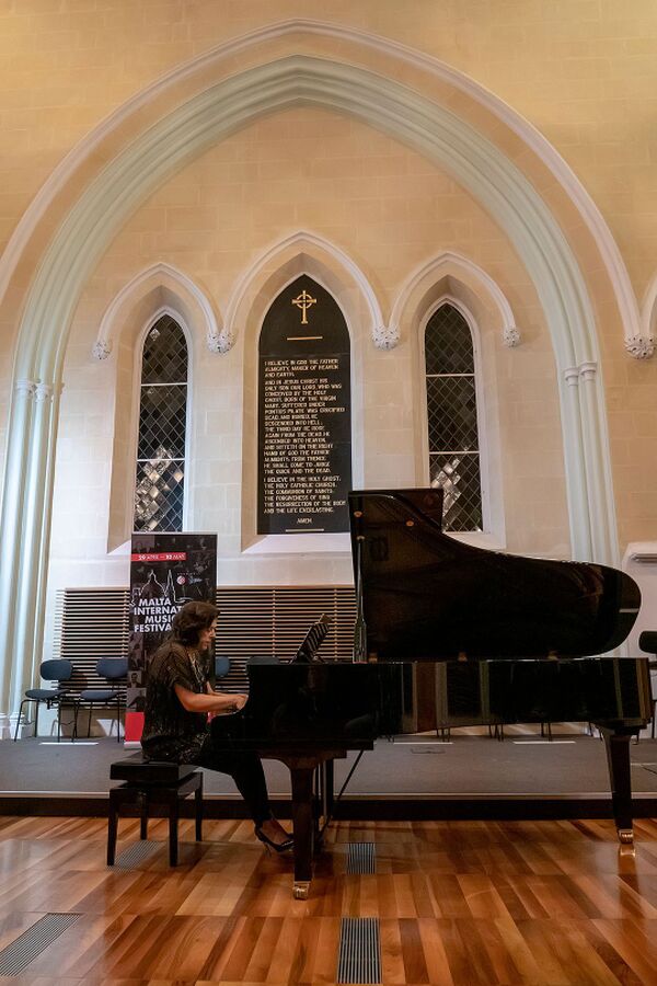 POETIC TONE PICTURES GRAND PIANO RECITAL