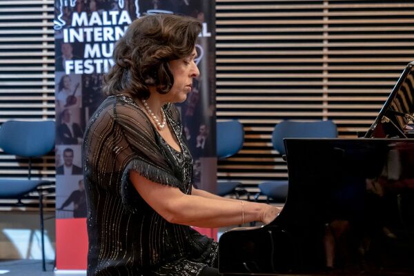 POETIC TONE PICTURES GRAND PIANO RECITAL